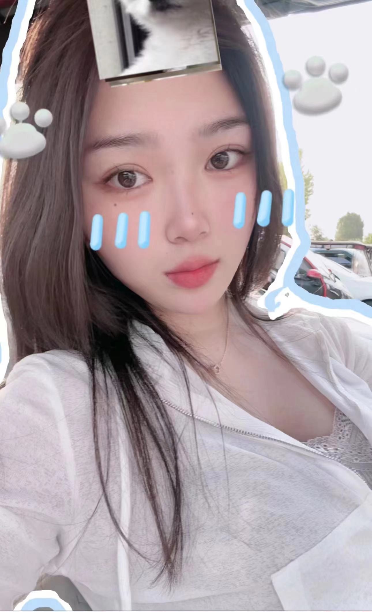 郑州后入刚下水清纯素颜妹